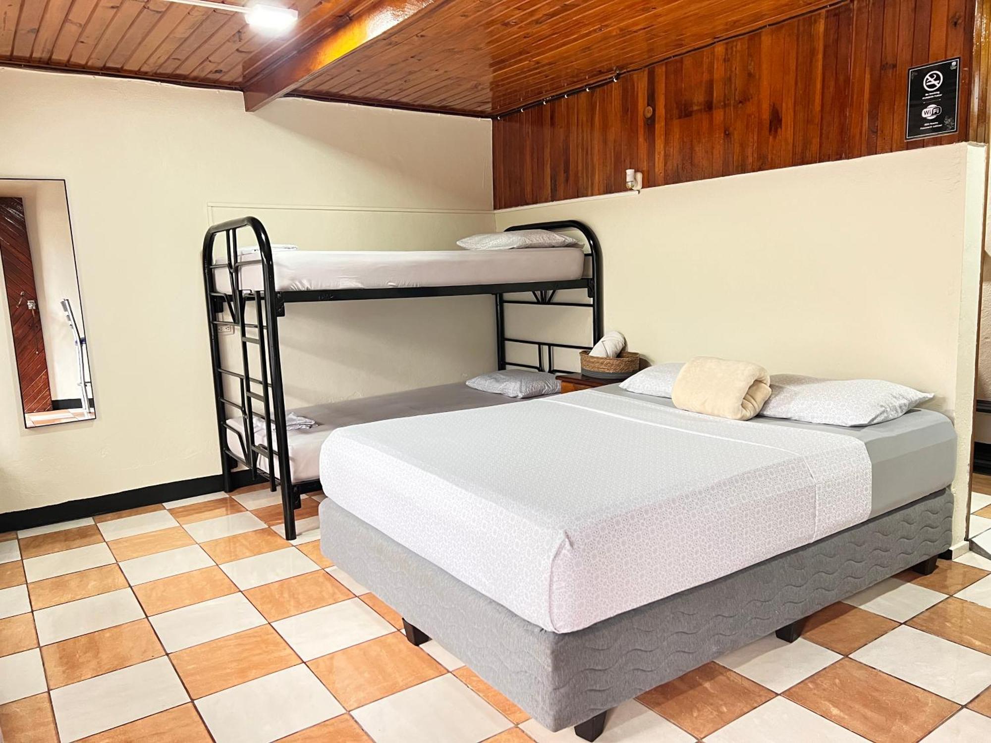 La Fortuna Rio Danta Hostel מראה חיצוני תמונה